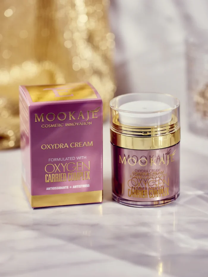 Крем за лице Oxydra Cream MOOKAJÉ с оригиналната продуктова кутия